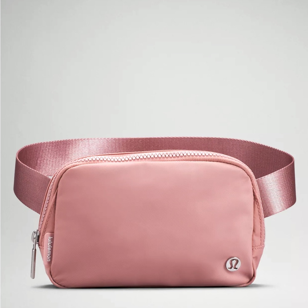 Lululemon belt bag